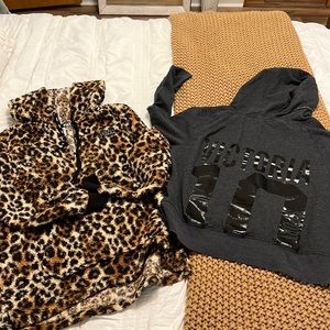 VS hoodie bundle
